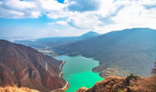 歌曲《分手在那个秋天》独白的,原创是谁 分手在那个秋天浩瀚